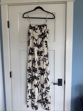 Monteau Los Angeles Boho Floral
Linen-Blend Maxi Dress  M
